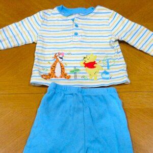 DISNEY BABY WINNIE THE POOH AND TIGGER 2 PIECE BLUE AND YELLOW PAJAMAS SIZE 6-9